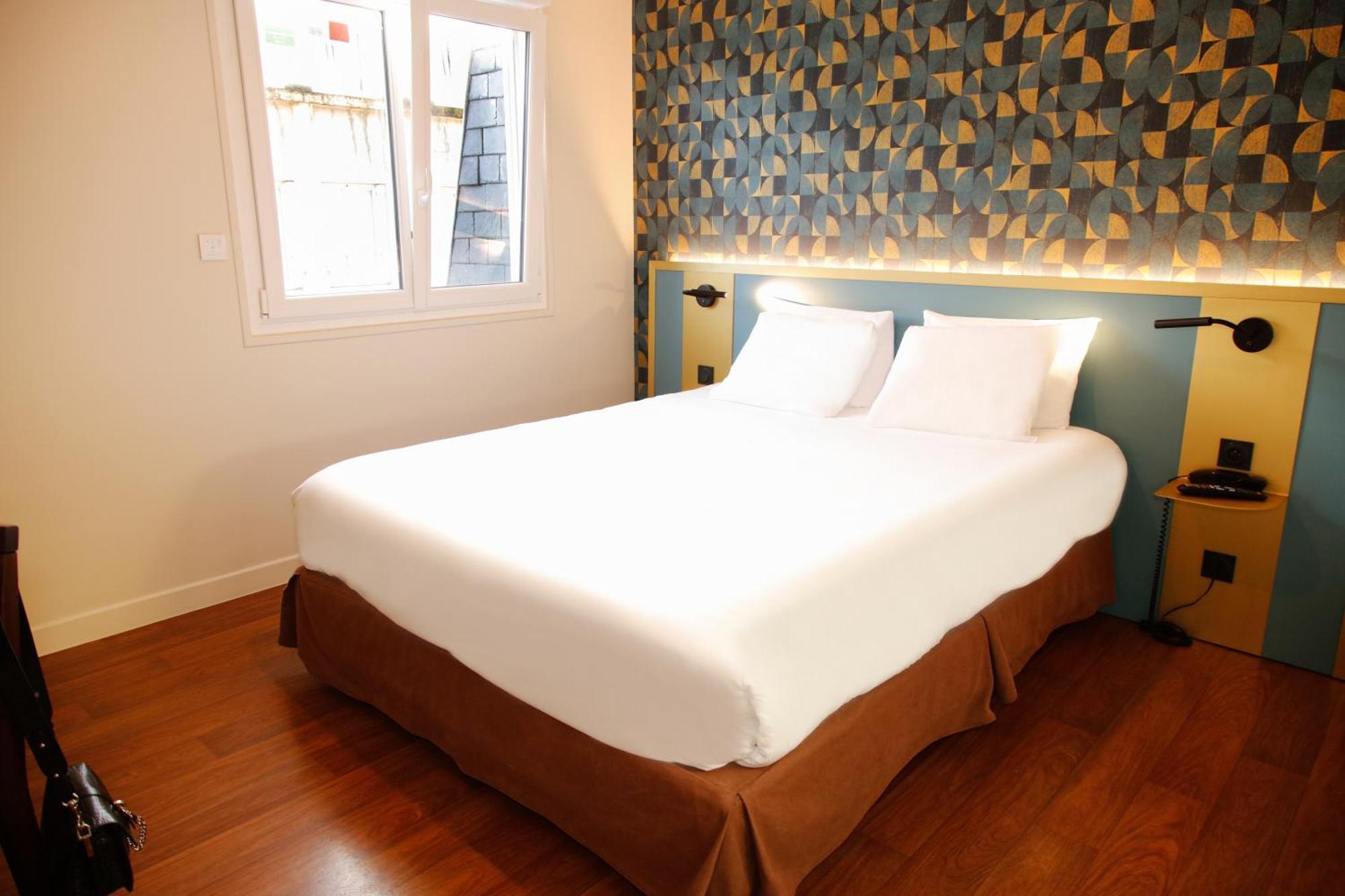 Hotel De France Vire Εξωτερικό φωτογραφία