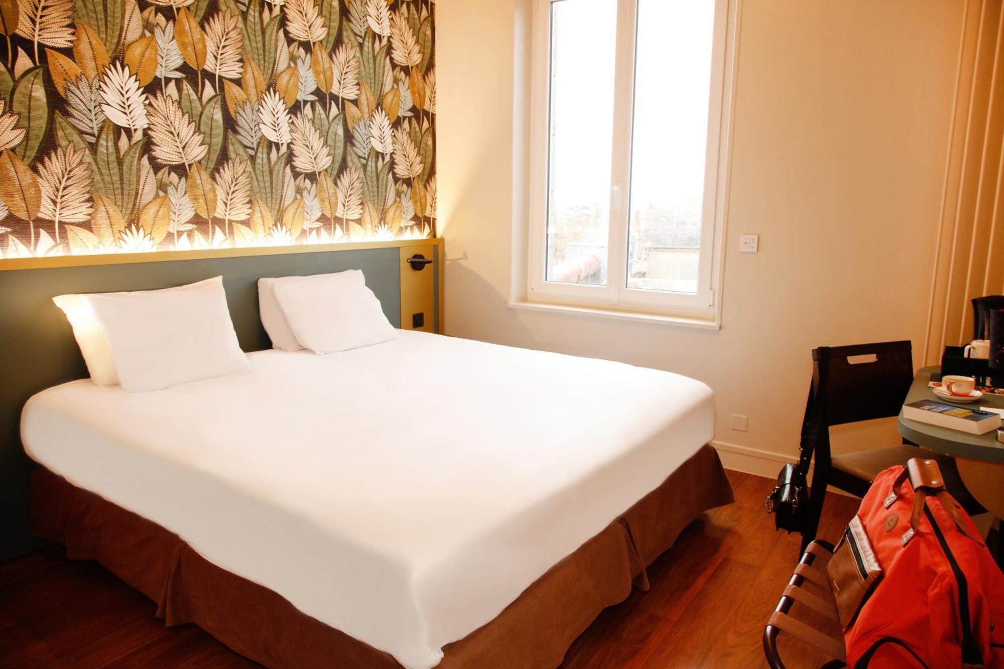 Hotel De France Vire Εξωτερικό φωτογραφία
