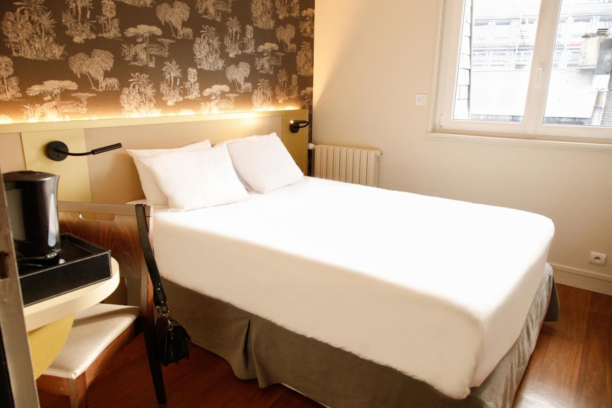 Hotel De France Vire Εξωτερικό φωτογραφία